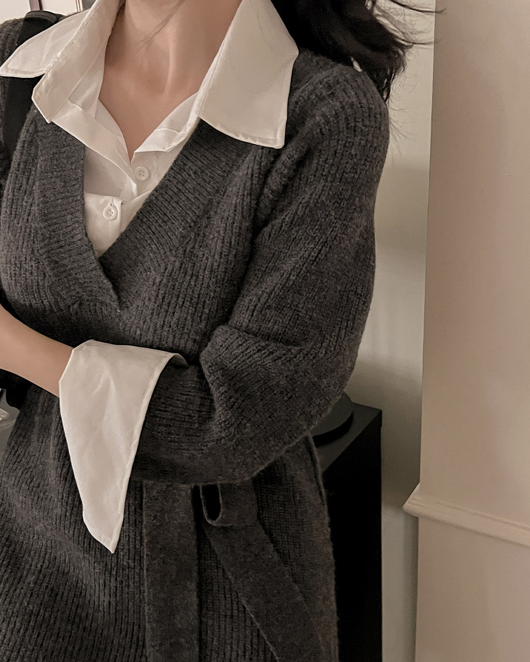 シャツレイヤードニットミニワンピース(ストラップ付き)韓国ファッション レディース シャツレイヤードニットミニワンピース(ストラップ付き)韓国ファッション レディース