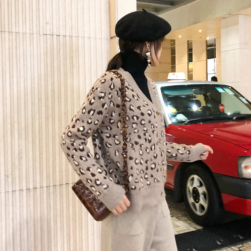 レディース カーディガン ニット セータ ヒョウ柄 長袖 襟 羽織 アウター トップス カジュアル 大人可愛い クール アニマル柄 おしゃれ お出かけ デイリー 普段着 ブラウン ピンク XS S レディース カーディガン ニット セータ ヒョウ柄 長袖 襟 羽織 アウター トップス カジュアル 大人可愛い クール アニマル柄 おしゃれ お出かけ デイリー 普段着 ブラウン ピンク XS S