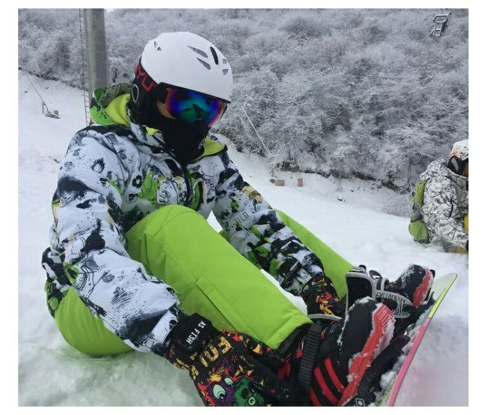 2024冬 高品質 メンズスキーウェア 上下セット スノーボードウェア ウィンタースポーツ スキー パーカスノボウエア 2024冬 高品質 メンズスキーウェア 上下セット スノーボードウェア ウィンタースポーツ スキー パーカスノボウエア