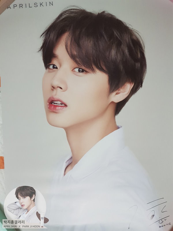 WannaOneタペストリーパクジフン WannaOneタペストリーパクジフン WannaOneタペストリーパク