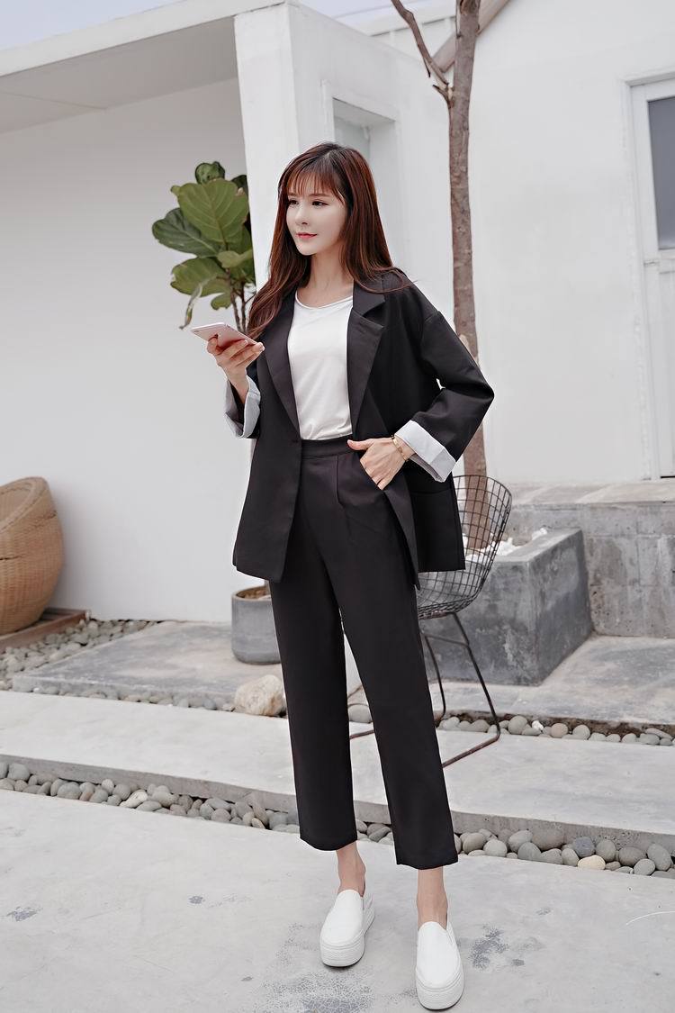 新しいプロの服の女性の韓国語バージョンの小さなスーツのスーツのスーツのジャケット