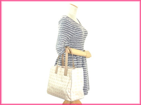 シャネル CHANEL トートバッグ ショルダーバッグ レディース トートMM ニュートラベルライン A15991 ベージュ系 ナイロンジャガード×カーフ (あす楽対応)激安 未使用品【中古】 Y19 シャネル CHANEL トートバッグ ショルダーバッグ レディース トートMM ニュートラベルライン A15991 ベージュ系 ナイロンジャガード×カーフ (あす楽対応)激安 未使用品【中古】 Y19