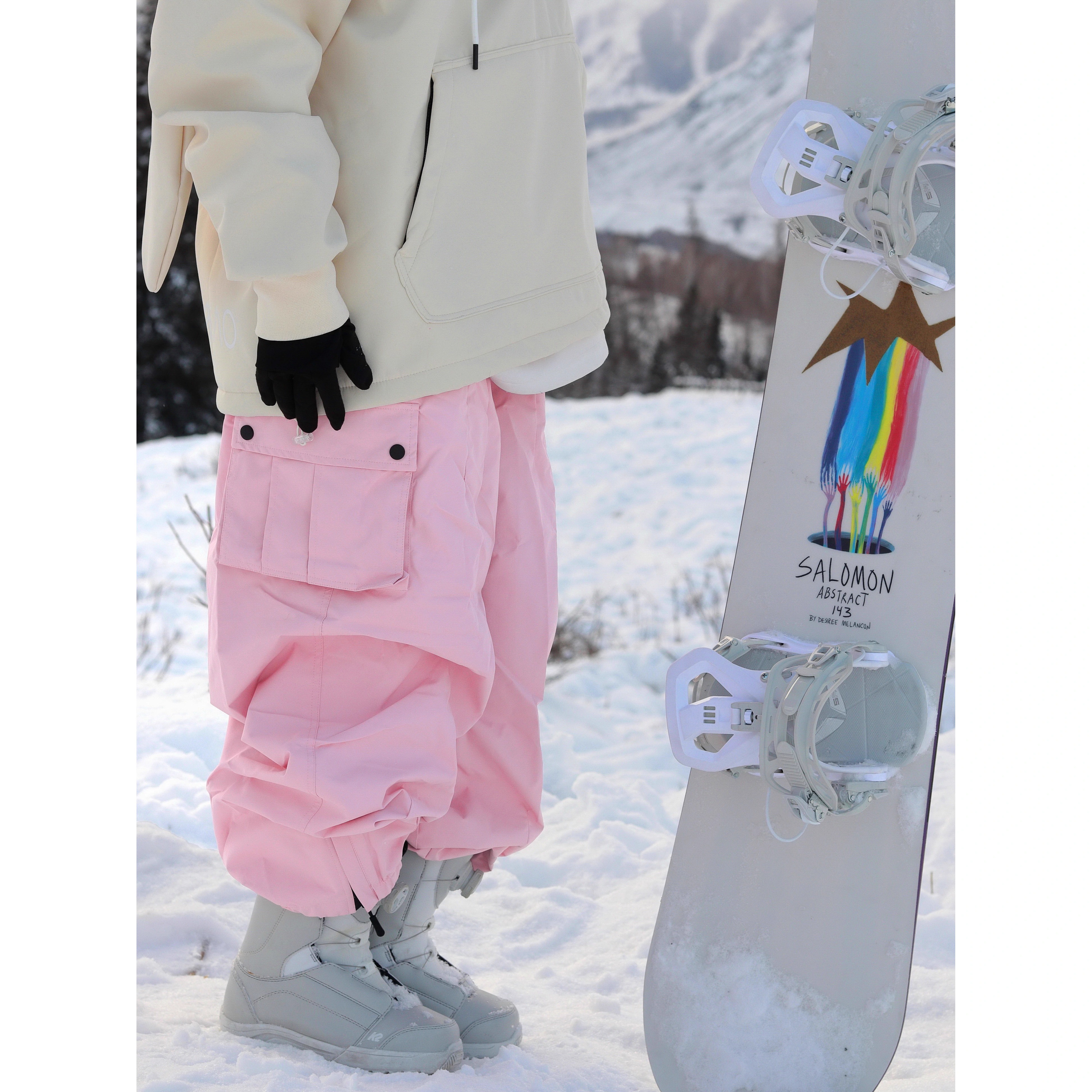 FENDI スノボー　スノーボード　レディース　パンツ スノーボードウェア FENDI スノボー スノーボード レディース パンツ スノーボード