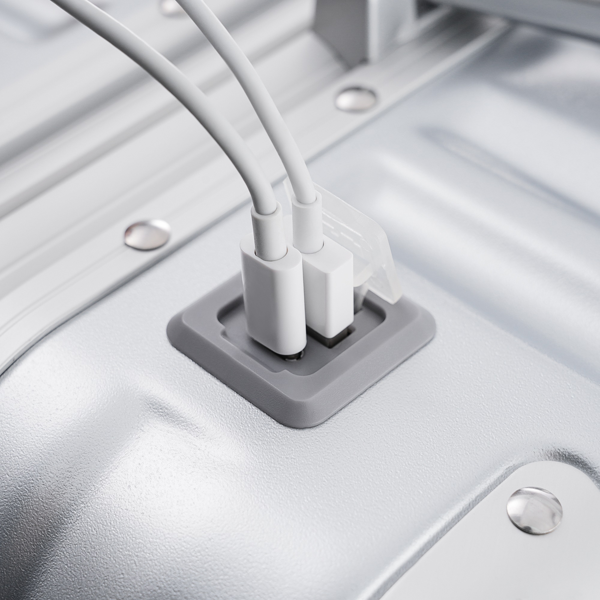 【現地発送.送.料.無.料!】スーツケース Lサイズ アルミ ストッパー付き USBポート カップホルダー キャリーケース キャリーバッグ アルミフレーム 7日~14日 大容量 超軽量 軽い おしゃれ 【現地発送.送.料.無.料!】スーツケース Lサイズ アルミ ストッパー付き USBポート カップホルダー キャリーケース キャリーバッグ アルミフレーム 7日~14日 大容量 超軽量 軽い おしゃれ