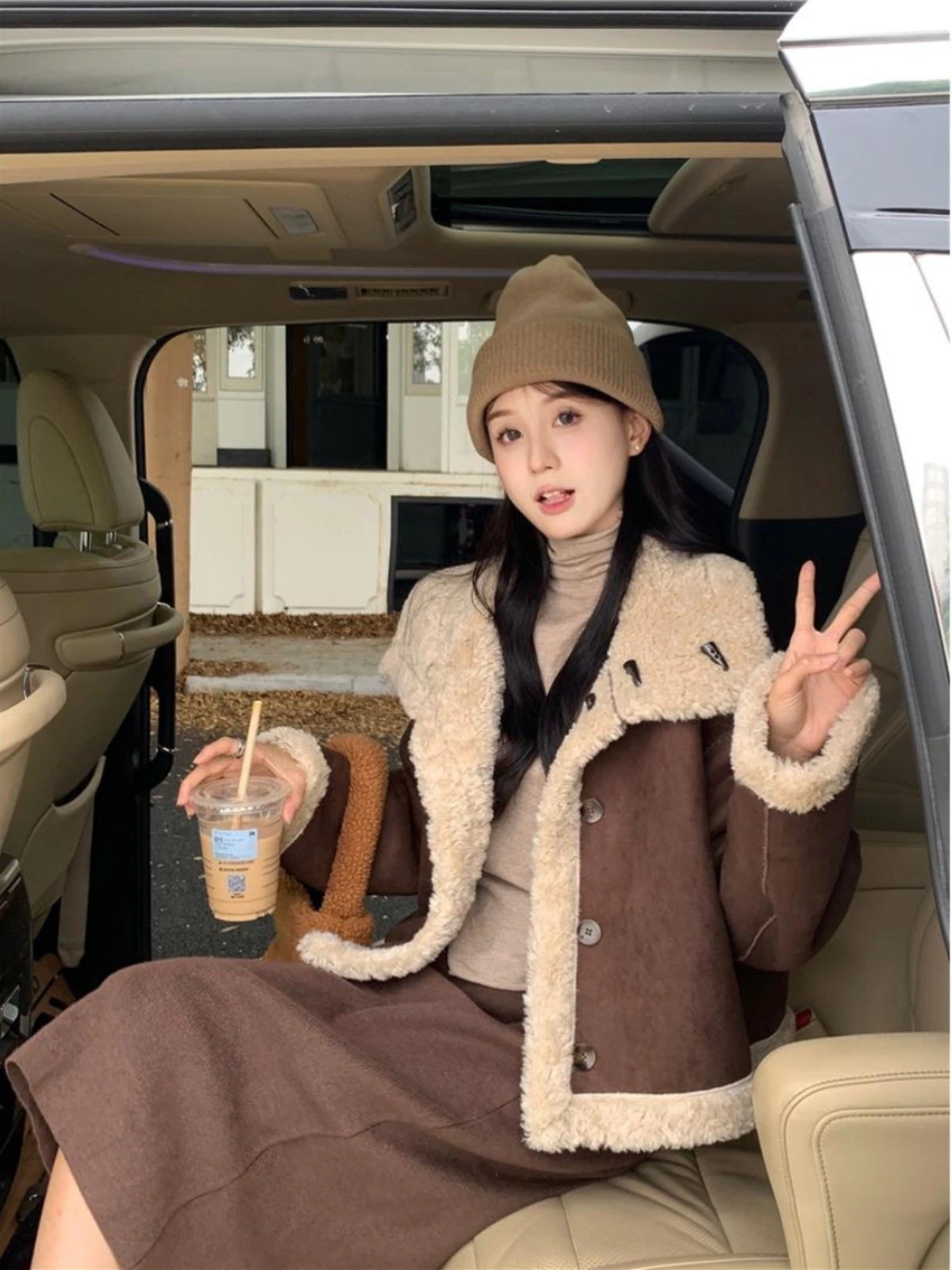 秋冬防寒 あったかアウター 韓国風コートスタイルアップ かわいい ブルゾンファー付きファッション系裹起毛大人ゆったりカジュアルストリートサイズレディースムートン襟ゆるダボ シルエット学生通学丈エコ