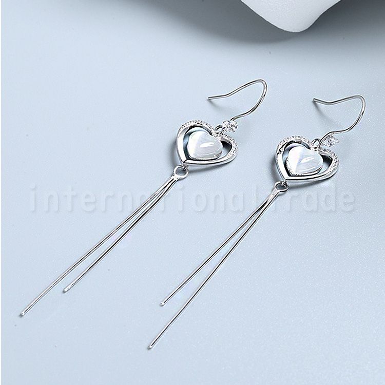 レディースアクセサリー ハートロングピアス 揺れる しずく風 キラキラ 上品 シルバー925 金属アレルギー対応 可愛い エレガント おしゃれ 大人かわいい フェミニン アクセサリー プレゼント