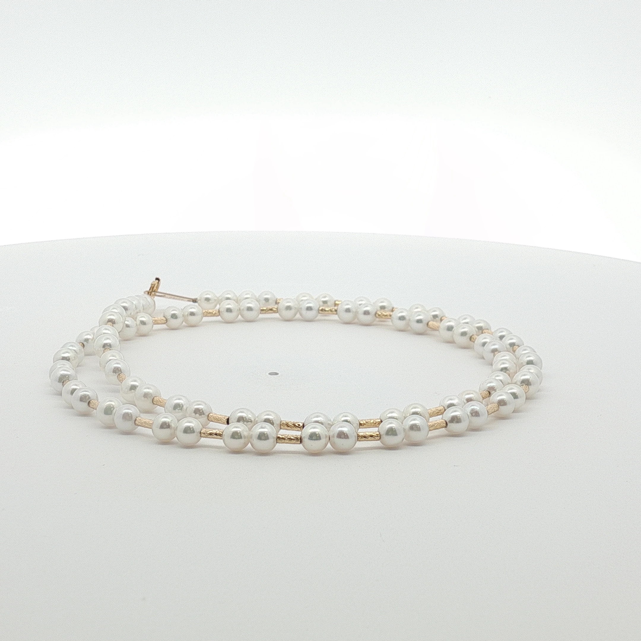 18Kゴールド淡水パールネックレス 贅沢な0.32gゴールドアクセント 18Kゴールド淡水パールネックレス 贅沢な0.32gゴールドアクセント