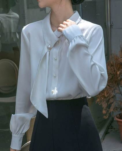 個性的 清楚系 トップス シャツ 白シャツ 袖あり 長袖 シフォン 薄手 大人可愛い きれいめ シンプル 大人 上品 おしゃれ お洒落 大人女子 こなれ感 エレガント 無地 春 夏 秋 謝恩会 二次会