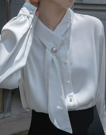 個性的 清楚系 トップス シャツ 白シャツ 袖あり 長袖 シフォン 薄手 大人可愛い きれいめ シンプル 大人 上品 おしゃれ お洒落 大人女子 こなれ感 エレガント 無地 春 夏 秋 謝恩会 二次会