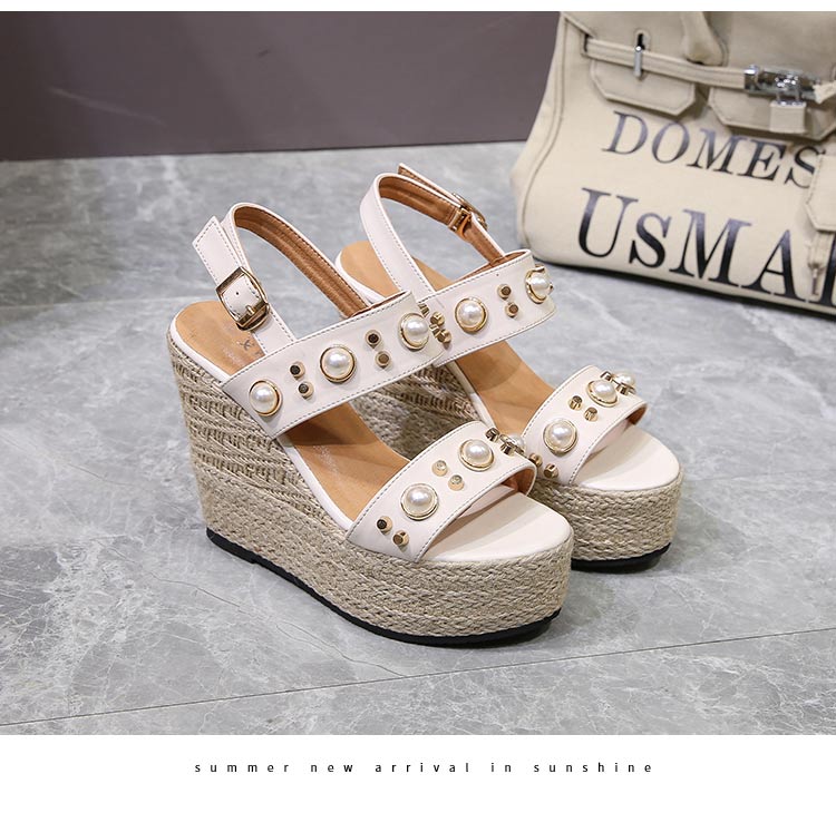 在庫セールレディースサンダル ウェッジソール 夏新作 サンダル 厚底サンダル 小さいサイズ21.0 厚底 美脚 軽い 歩きやすい カジュアル 大人 おしゃれ コンフォートサンダル シンプル サマー 在庫セールレディースサンダル ウェッジソール 夏新作 サンダル 厚底サンダル 小さいサイズ21.0 厚底 美脚 軽い 歩きやすい カジュアル 大人 おしゃれ コンフォートサンダル シンプル サマー