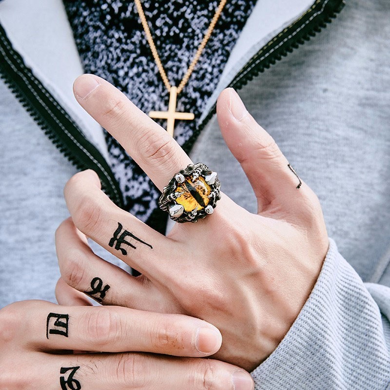 スカルスネークイエローアイリング(EMR020)指輪 ヘビ 蛇 鰐 ワニ 黄色 目玉 眼球 瞳 サージカルステンレス316L 爪 悪魔 怪物 モンスター 男性 女性 大きい r0044xxxxxxxx スカルスネークイエローアイリング(EMR020)指輪 ヘビ 蛇 鰐 ワニ 黄色 目玉 眼球 瞳 サージカルステンレス316L 爪 悪魔 怪物 モンスター 男性 女性 大きい r0044xxxxxxxx