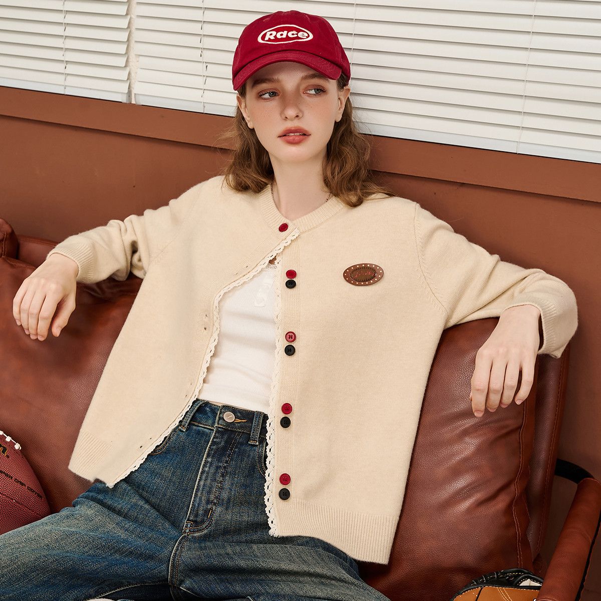 カジュアルなニットカーディガンジャケット2025新しい刺繍ファッションジャンパージャケット カジュアルなニットカーディガンジャケット2025新しい刺繍ファッションジャンパージャケット