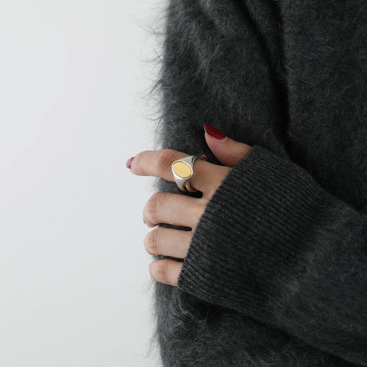 Charlotte Chesnais シャルロットシェネ リング BAGUE CHEVALIERE INITIAL 23BA046ARVE レディース 指輪 ア】 【mega】 Charlotte Chesnais シャルロットシェネ リング BAGUE CHEVALIERE INITIAL 23BA046ARVE レディース 指輪 ア】 【mega】