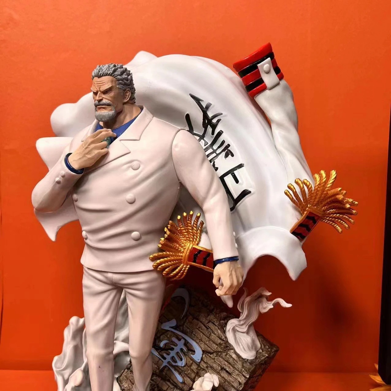 フィギュア 海軍英雄 ガープ モデル GK 中将 最強の海軍飾り ギフト フィギュア 海軍英雄 ガープ モデル GK 中将 最強の海軍飾り ギフト