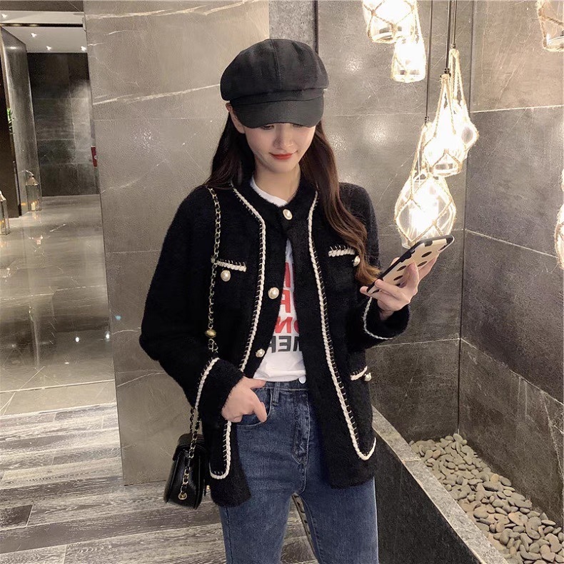 レディース ジャケット 上着 ノーカラージャケット 長袖 Uネック ラウンドネック フェミニン ポケット 前開き コンサバ ボタン かわいい 大人可愛い きれいめ 上品 おしゃれ かっこいい レトロ