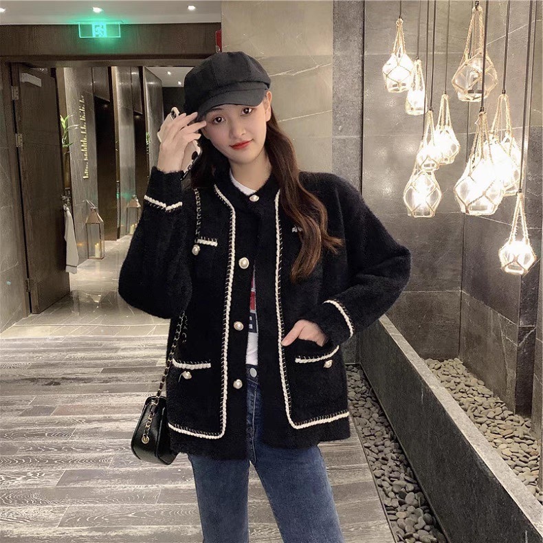 レディース ジャケット 上着 ノーカラージャケット 長袖 Uネック ラウンドネック フェミニン ポケット 前開き コンサバ ボタン かわいい 大人可愛い きれいめ 上品 おしゃれ かっこいい レトロ