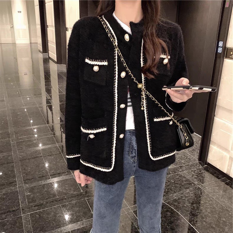 レディース ジャケット 上着 ノーカラージャケット 長袖 Uネック ラウンドネック フェミニン ポケット 前開き コンサバ ボタン かわいい 大人可愛い きれいめ 上品 おしゃれ かっこいい レトロ