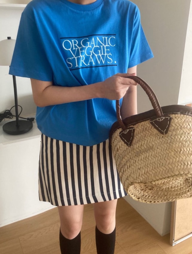 韓国ブランドファッション半袖TシャツレタリングTシャツ夏カラーきれいな半袖 韓国ブランドファッション半袖TシャツレタリングTシャツ夏カラーきれいな半袖