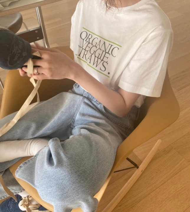 韓国ブランドファッション半袖TシャツレタリングTシャツ夏カラーきれいな半袖 韓国ブランドファッション半袖TシャツレタリングTシャツ夏カラーきれいな半袖