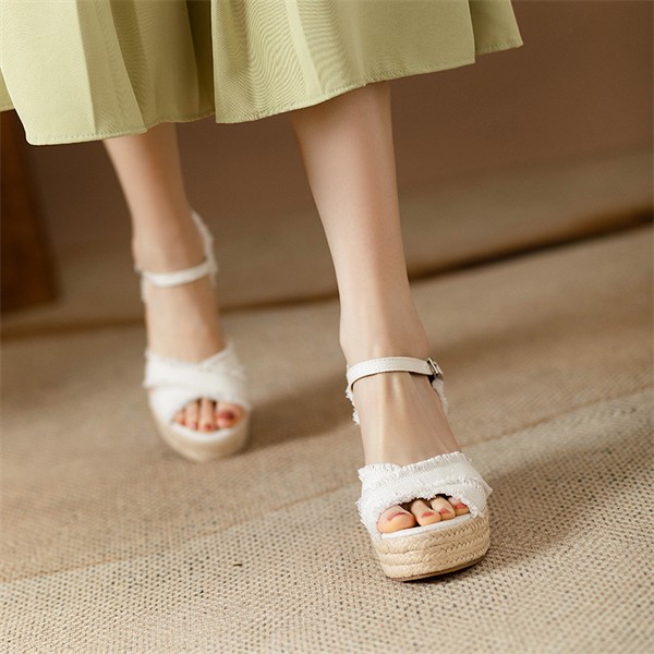 ウェッジソール サンダル レディース ストラップ 厚底 ヒール9cm ストラップサンダル 厚底サンダル おしゃれ 美脚 バックストラップ 歩きやすい カジュアル きれいめ 海 春 夏 大人 小さいサイ