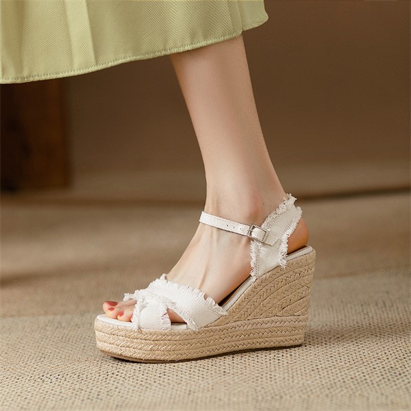 ウェッジソール サンダル レディース ストラップ 厚底 ヒール9cm ストラップサンダル 厚底サンダル おしゃれ 美脚 バックストラップ 歩きやすい カジュアル きれいめ 海 春 夏 大人 小さいサイ