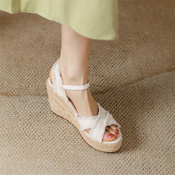 ウェッジソール サンダル レディース ストラップ 厚底 ヒール9cm ストラップサンダル 厚底サンダル おしゃれ 美脚 バックストラップ 歩きやすい カジュアル きれいめ 海 春 夏 大人 小さいサイ