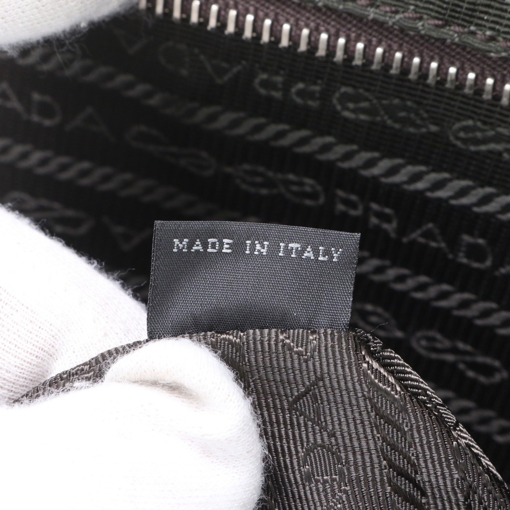 美品 ギャランティカード付 サフィアーノ 三角ロゴ VV030M レザー×ナイロン スーツケース キャリーケース バッグ 出張 旅行 トランク A4 メンズ ECE CQ32-8 中古 美品 ギャランティカード付 サフィアーノ 三角ロゴ VV030M レザー×ナイロン スーツケース キャリーケース バッグ 出張 旅行 トランク A4 メンズ ECE CQ32-8 中古