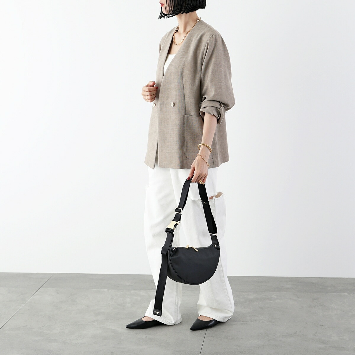 VIOLAdORO ヴィオラドーロ ボディバッグ BIANCA V-2247 レディース ナイロン ショルダーバッグ バックル クロスボディ 鞄 カラー3色 VIOLAdORO ヴィオラドーロ ボディバッグ BIANCA V-2247 レディース ナイロン ショルダーバッグ バックル クロスボディ 鞄 カラー3色