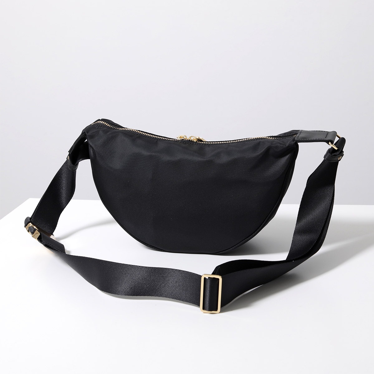 VIOLAdORO ヴィオラドーロ ボディバッグ BIANCA V-2247 レディース ナイロン ショルダーバッグ バックル クロスボディ 鞄 カラー3色 VIOLAdORO ヴィオラドーロ ボディバッグ BIANCA V-2247 レディース ナイロン ショルダーバッグ バックル クロスボディ 鞄 カラー3色