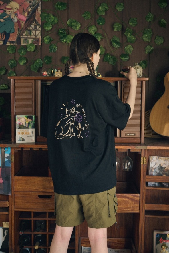 【CPGN STUDIO】 SMELL CAT Embroidery Short Sleeve Tee