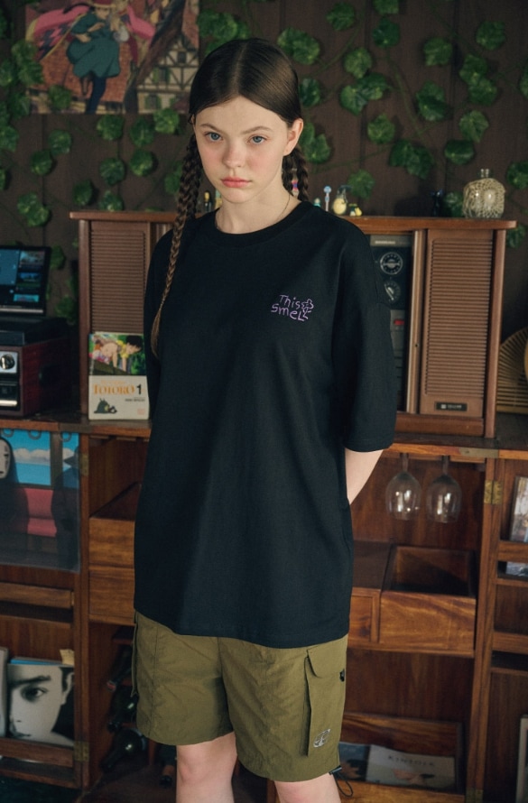 【CPGN STUDIO】 SMELL CAT Embroidery Short Sleeve Tee