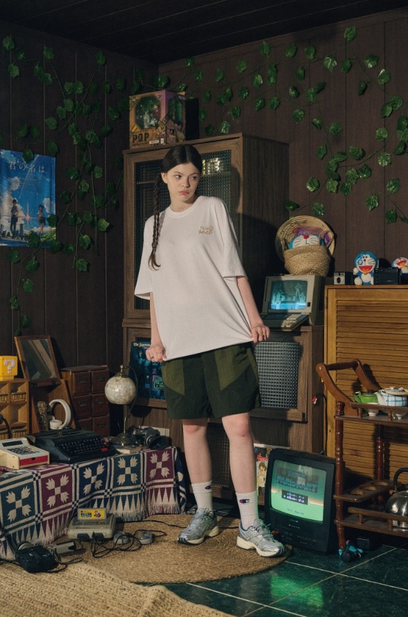 【CPGN STUDIO】 SMELL CAT Embroidery Short Sleeve Tee