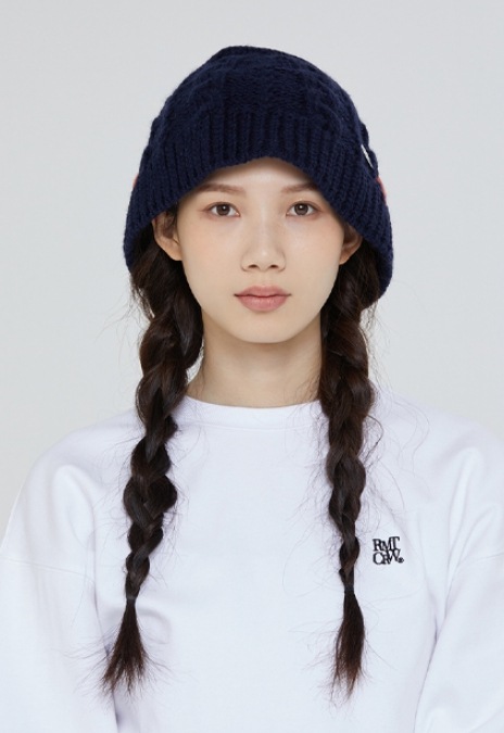ROMANTIC CROWN】CABLE KNIT BUCKET HAT ハット