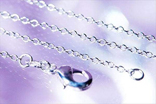 プルメリア&スクロール(花と波)彫りストレートバレル カレイキニ彫りミニスティックドロップデザイン プラチナ仕上げ メンズ&レディース ハワイアンジュエリー シルバー925 ペンダント ネックレス プルメリア&スクロール(花と波)彫りストレートバレル カレイキニ彫りミニスティックドロップデザイン プラチナ仕上げ メンズ&レディース ハワイアンジュエリー シルバー925 ペンダント ネックレス