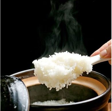 Qoo10] 30kg 令和7年産 品質高め！やや大粒
