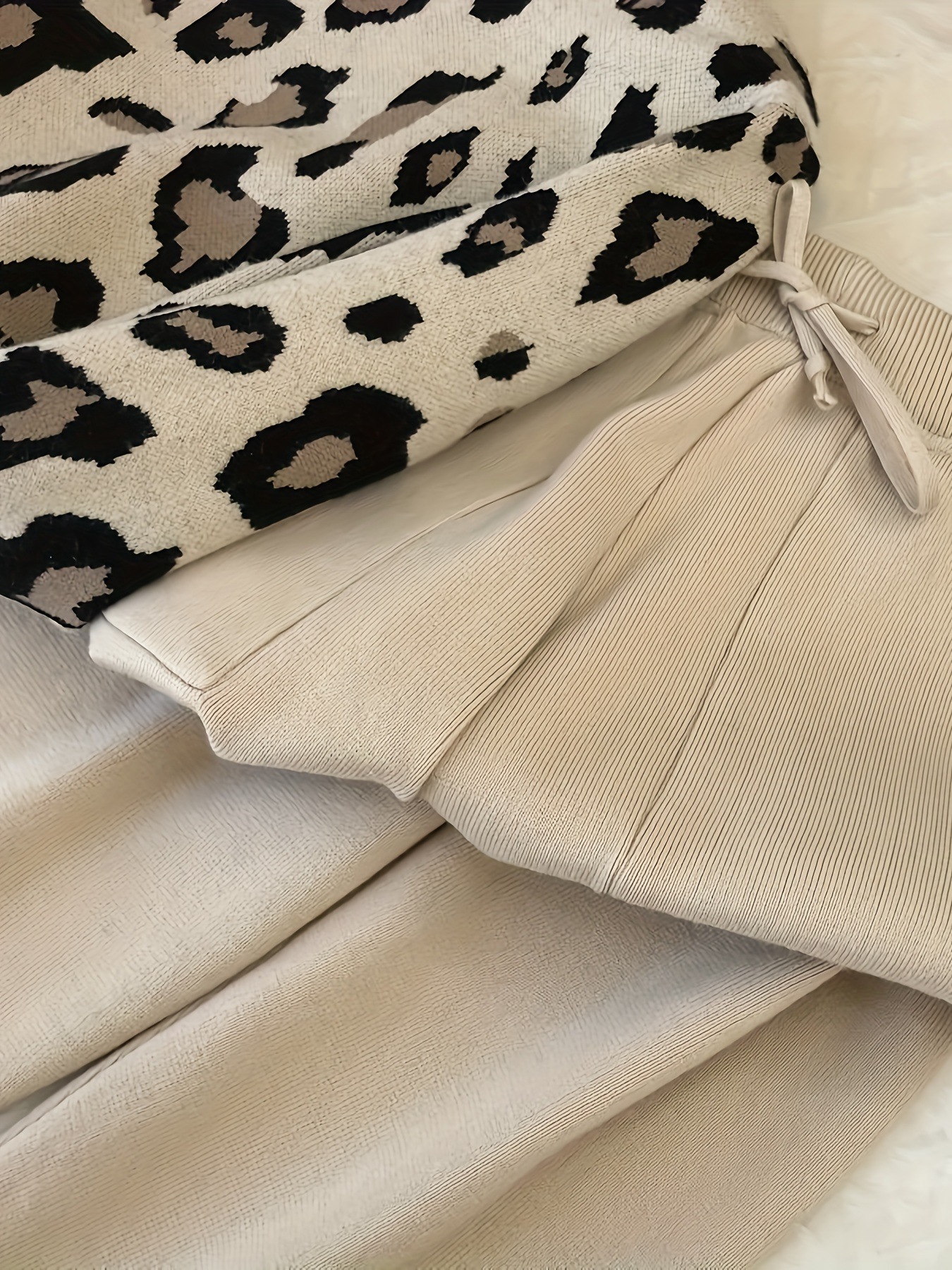 レオパード柄ニットスーツ長袖クルーネックセーター＆ドローストリングパンツ女性用