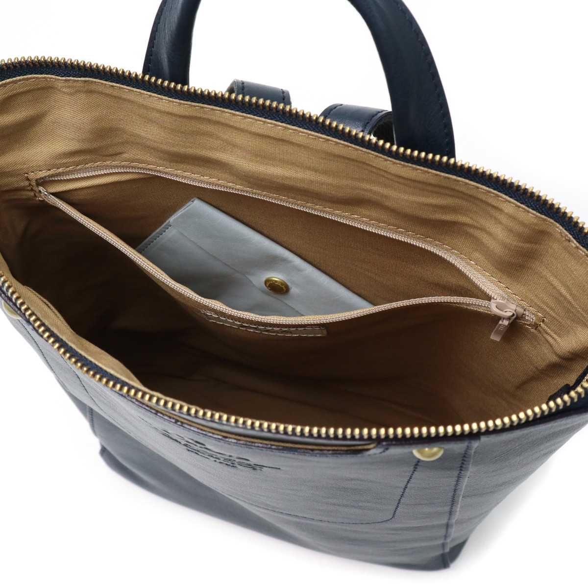 ダコタ限定ノベルティ付 キューブ リュック レザー スリム 日本製 レディース 通勤 A4 1030309