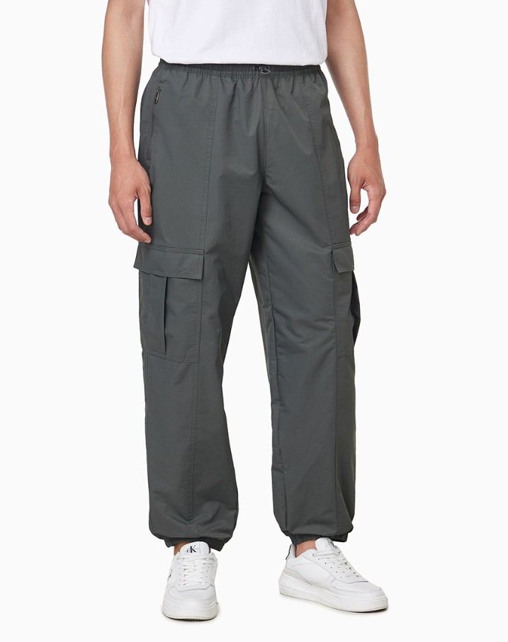 Straight Fit Nylon Cargo Jogger Pants (4RD600G-N3Z)
