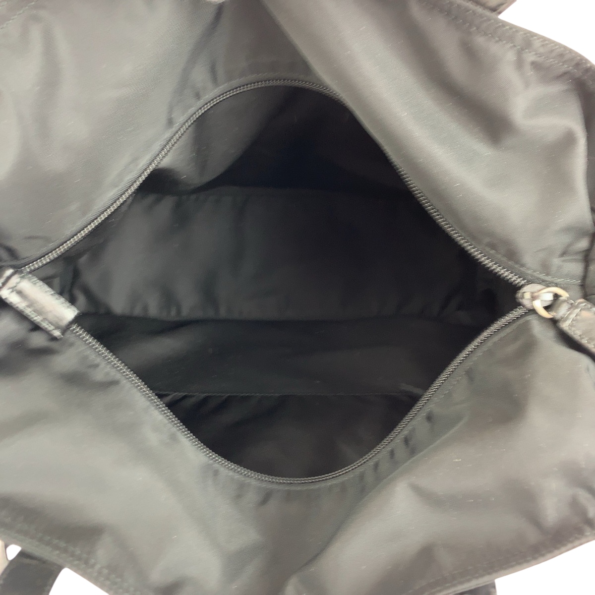 テスート 三角ロゴプレート ブラック 黒 シルバー金具 ナイロン トートバッグ ショルダーバッグ レディース 500633 テスート 三角ロゴプレート ブラック 黒 シルバー金具 ナイロン トートバッグ ショルダーバッグ レディース 500633