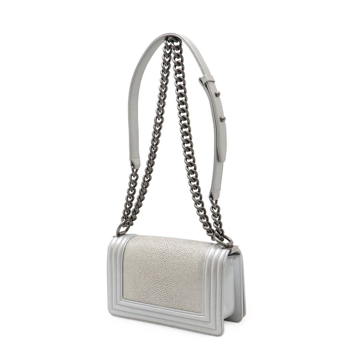 ボーイシャネル ココマーク チェーンショルダー ショルダーバッグ ポシェット 斜め掛け ガルーシャ メタリックレザー シルバ ボーイシャネル ココマーク チェーンショルダー ショルダーバッグ ポシェット 斜め掛け ガルーシャ メタリックレザー シルバ