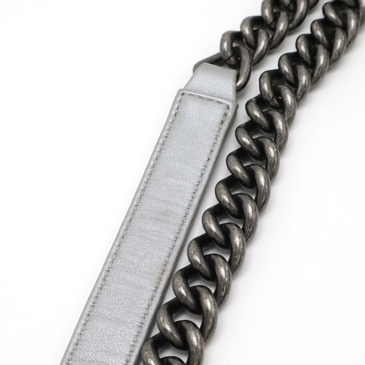 ボーイシャネル ココマーク チェーンショルダー ショルダーバッグ ポシェット 斜め掛け ガルーシャ メタリックレザー シルバ ボーイシャネル ココマーク チェーンショルダー ショルダーバッグ ポシェット 斜め掛け ガルーシャ メタリックレザー シルバ