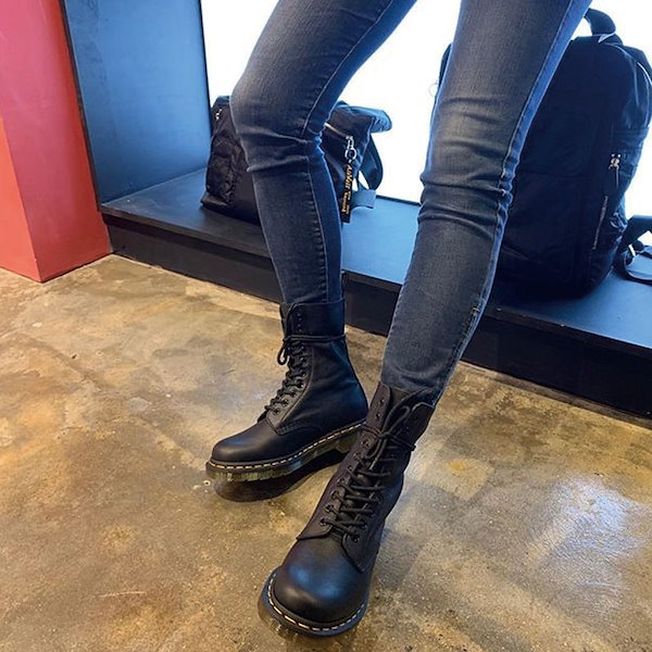 Qoo10] ドクターマーチン [Dr. Martens] 152650