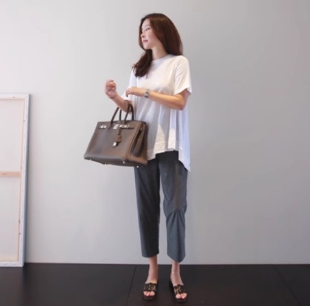 レディース トップス Tシャツ カットソー ラウンドネック ミディ ミディアム 半袖 大人可愛い シンプル カジュアル おしゃれ ラフ 存在感 無地 春 夏 ママ マタニティ 10代 20代 30代