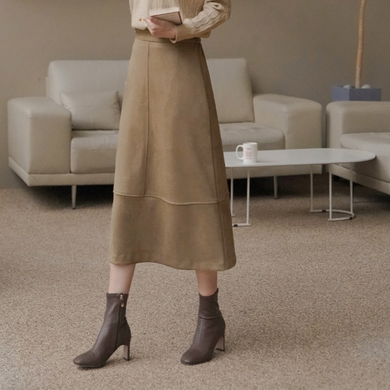 クリック＆ファニーシトリンスエードスカート