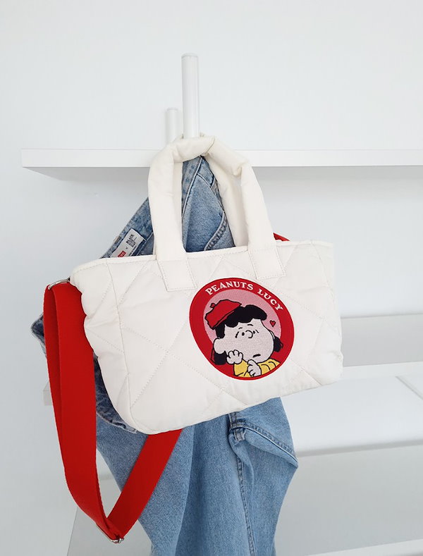 Juicy Peanuts Bag *韓国バッグ Qoo10] peanuts 【BTS J-HOPE着用】 SNOOP