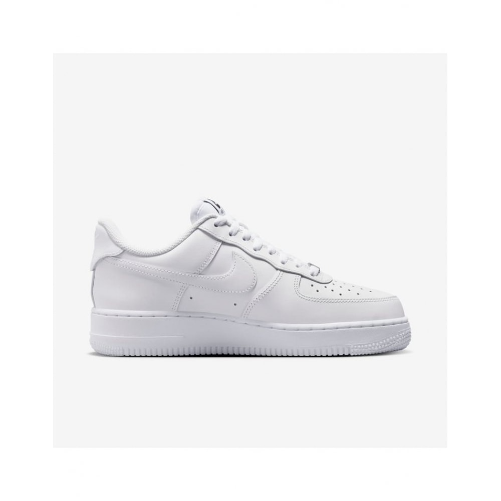 ナイキ エアフォース1 07 イージーオン オールブラック DX5883-100 ナイキ エアフォース1 07 イージーオン オールブラック DX5883-100