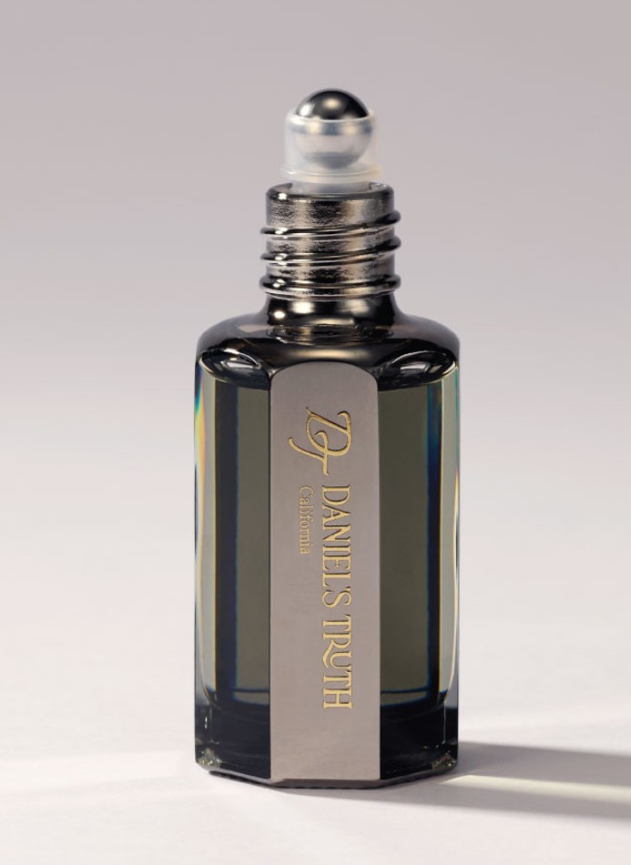 ★韓国正規品★　新品未開封セメンザル　50ml 缶&スパチュラ付属 ラスト一点❗ Qoo10] DANIELS TRUTH 【男女兼用】韓国発 香水オイル Sea