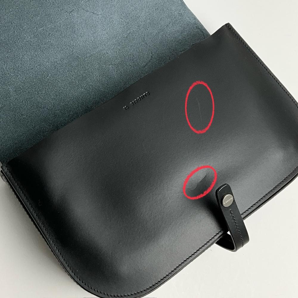 [訳ありアウトレット] イルビゾンテ ショルダーバッグ IL BISONTE Piccarda ブラック レザー 本革 斜めがけ BCR260 PV0041 BK256C