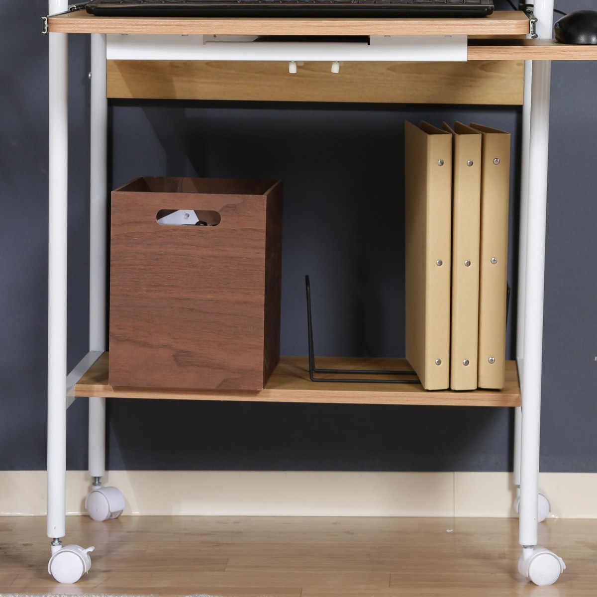 パソコンデスク 収納付 シンプルPCデスク フィット プリンター収納 棚 マウストレー キーボードテーブル キャスター付き コンパクト ワークデスク パソコン PC 省スペース 木目調 天板 パソコンデスク 収納付 シンプルPCデスク フィット プリンター収納 棚 マウストレー キーボードテーブル キャスター付き コンパクト ワークデスク パソコン PC 省スペース 木目調 天板