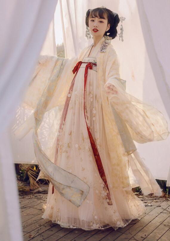 漢服＆唐装四点セット 超可愛い中華服　チャイナ服　華やか中国古代宮廷漢服　振り袖チャイナドレス　華流コスプレ衣装　貴妃皇后仮装コスチュム　白系　女性用　送料無料